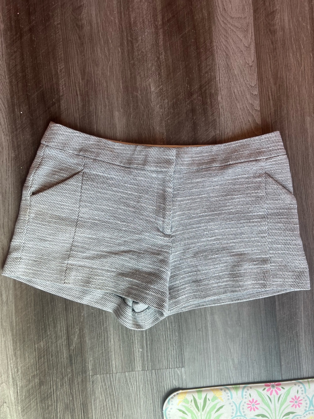 LOFT Light Gray Textured Flat-Front Shorts